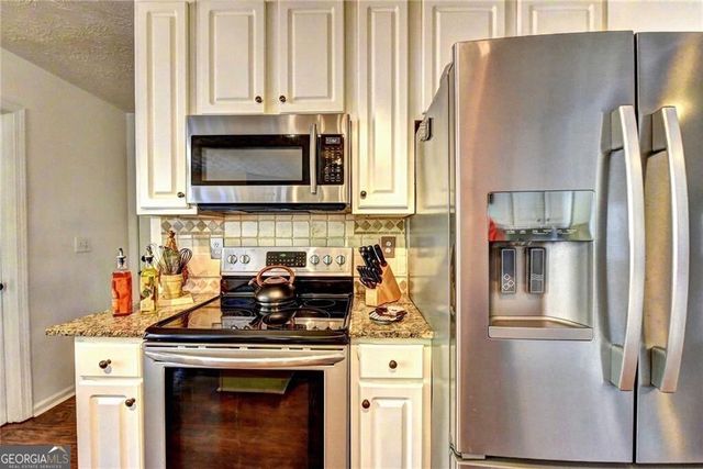 3940 Piper Glen Drive, Buford, GA 30519