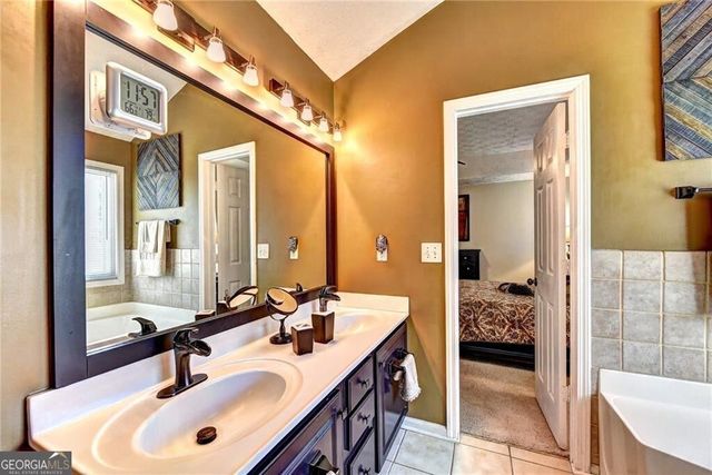 3940 Piper Glen Drive, Buford, GA 30519