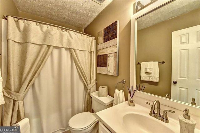 3940 Piper Glen Drive, Buford, GA 30519