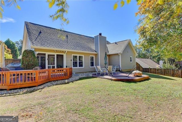 3940 Piper Glen Drive, Buford, GA 30519
