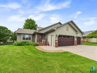 7605 W Alexandra St, Sioux Falls, SD 57106