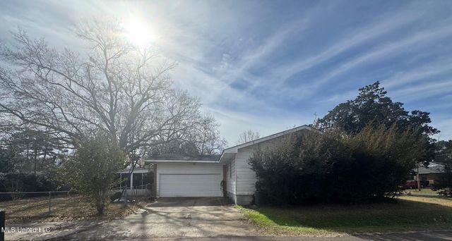 3726 Westchester Drive, Jackson, MS 39213