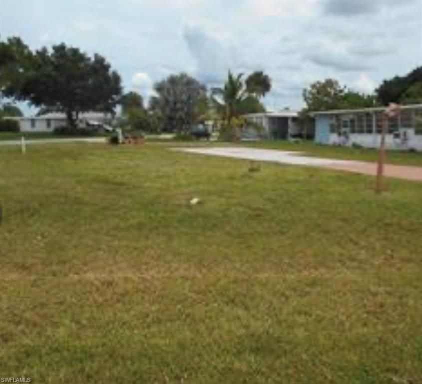 501 Riviera BLVD W, Naples, FL 34112