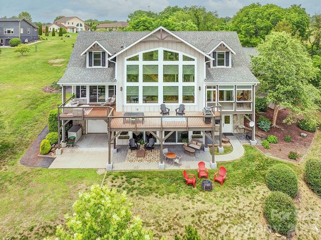 18 Adas Way, Weaverville, NC 28787