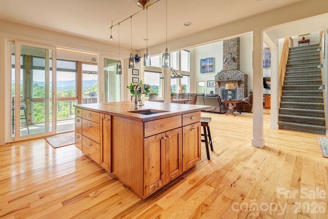 18 Adas Way, Weaverville, NC 28787