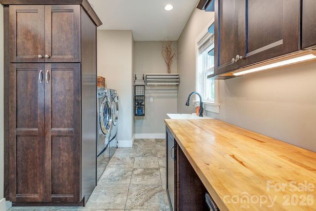 18 Adas Way, Weaverville, NC 28787