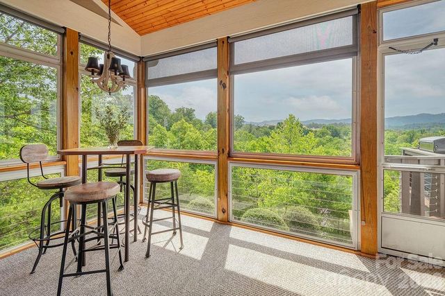 18 Adas Way, Weaverville, NC 28787