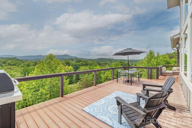 18 Adas Way, Weaverville, NC 28787