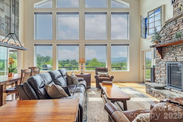 18 Adas Way, Weaverville, NC 28787