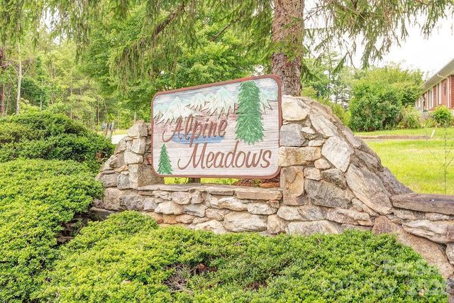 18 Adas Way, Weaverville, NC 28787