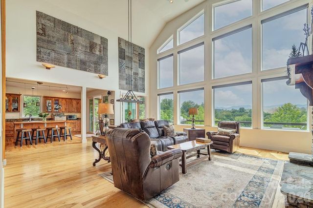 18 Adas Way, Weaverville, NC 28787