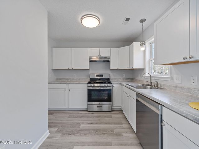 106 Goldie Lane, Beulaville, NC 28518