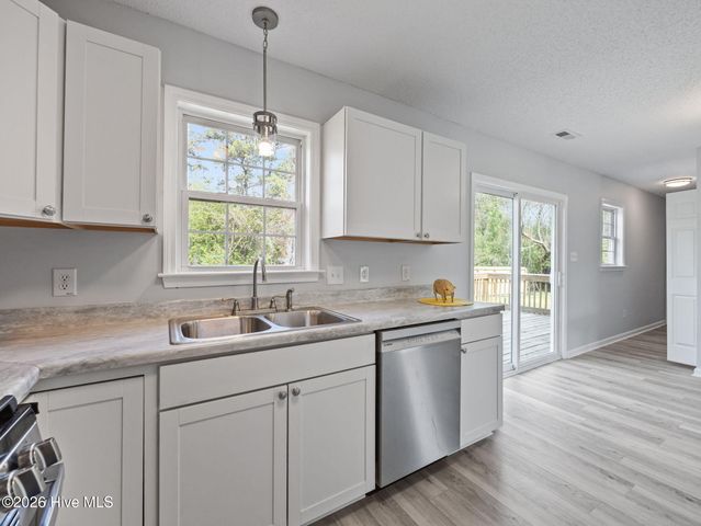 106 Goldie Lane, Beulaville, NC 28518