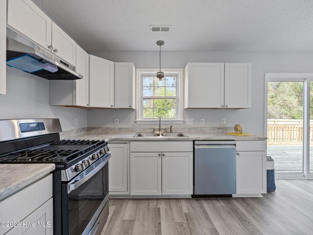 106 Goldie Lane, Beulaville, NC 28518