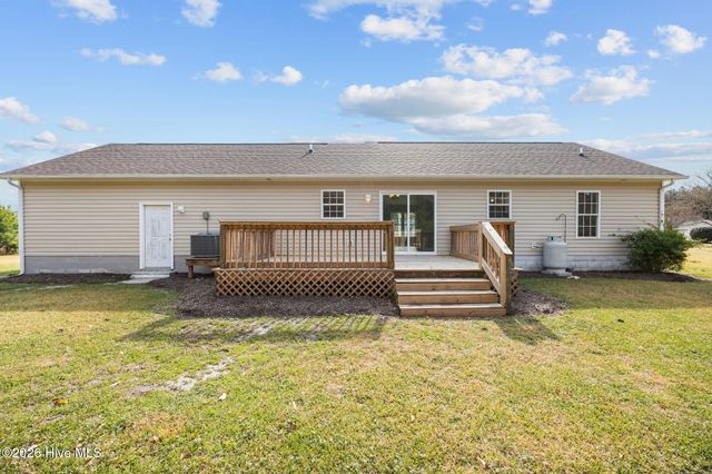 106 Goldie Lane, Beulaville, NC 28518