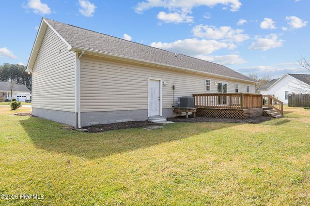 106 Goldie Lane, Beulaville, NC 28518