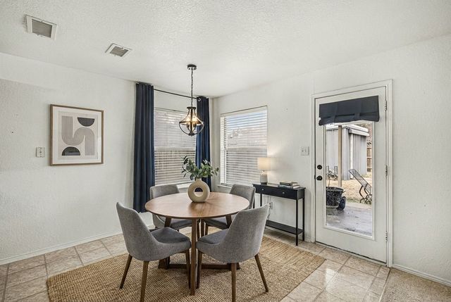 331 Meador Lane, Burleson, TX 76028