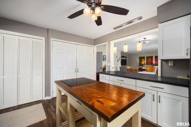 631 W LACLAIRE Lane, Peoria, IL 61614