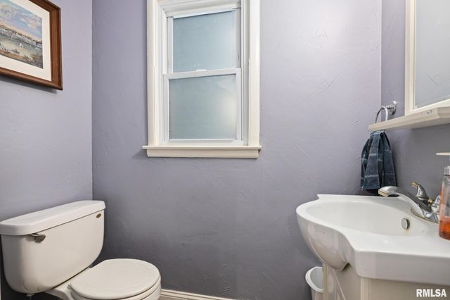 631 W LACLAIRE Lane, Peoria, IL 61614