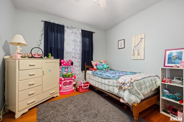 631 W LACLAIRE Lane, Peoria, IL 61614