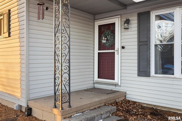 631 W LACLAIRE Lane, Peoria, IL 61614