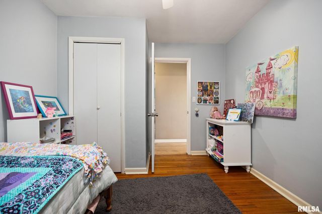 631 W LACLAIRE Lane, Peoria, IL 61614