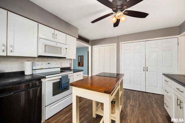 631 W LACLAIRE Lane, Peoria, IL 61614