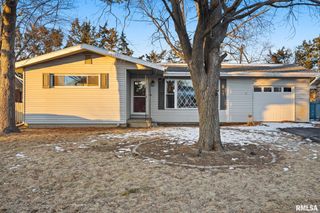 631 W LACLAIRE Lane, Peoria, IL 61614