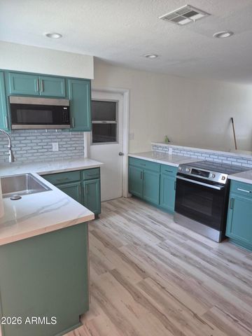 3730 W COLUMBINE Drive, Phoenix, AZ 85029