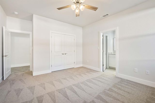 107 Wilkes ST, Smithville, TX 78957