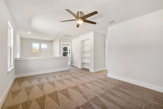 107 Wilkes ST, Smithville, TX 78957