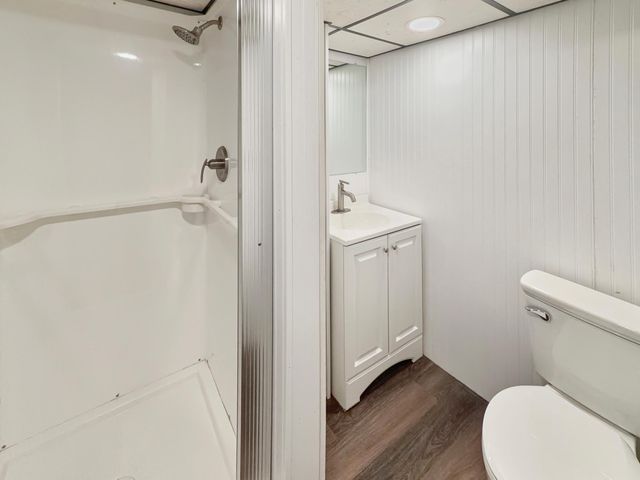 6648 4th Street N, Oakdale, MN 55128