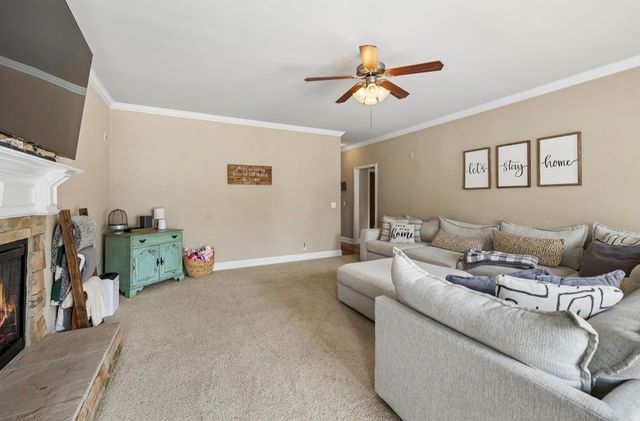 145 Auburn Hills Dr, Woodbury, TN 37190