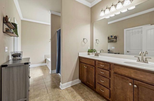 145 Auburn Hills Dr, Woodbury, TN 37190