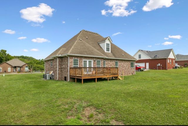 145 Auburn Hills Dr, Woodbury, TN 37190