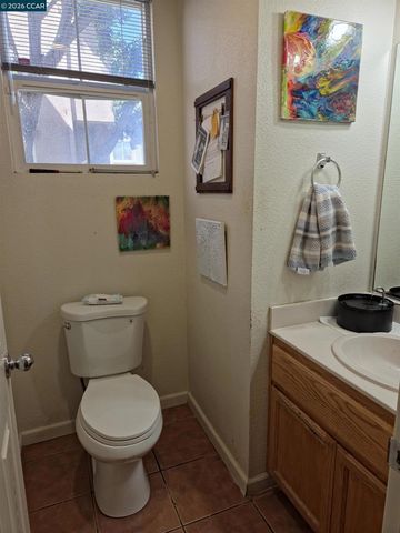 1036 Suncrest Ct, Richmond, CA 94806