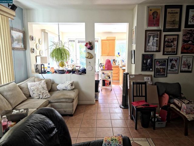 1036 Suncrest Ct, Richmond, CA 94806
