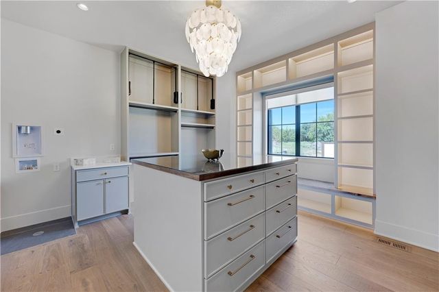 11721 W 181ST Street, Overland Park, KS 66013