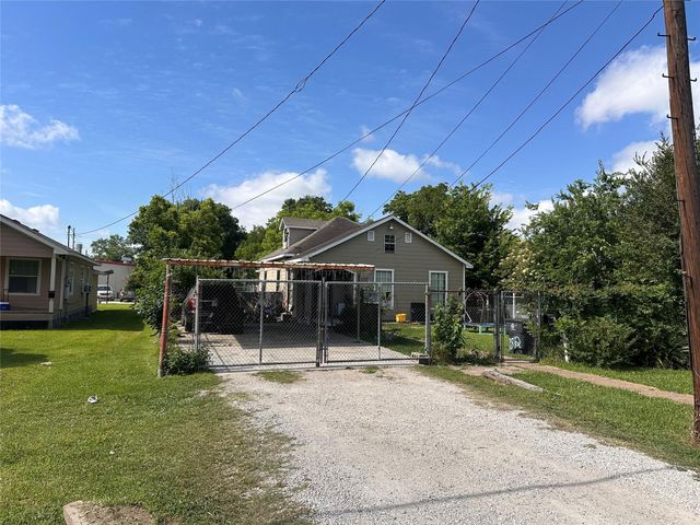 7812 E Magnolia Street, Houston, TX 77012