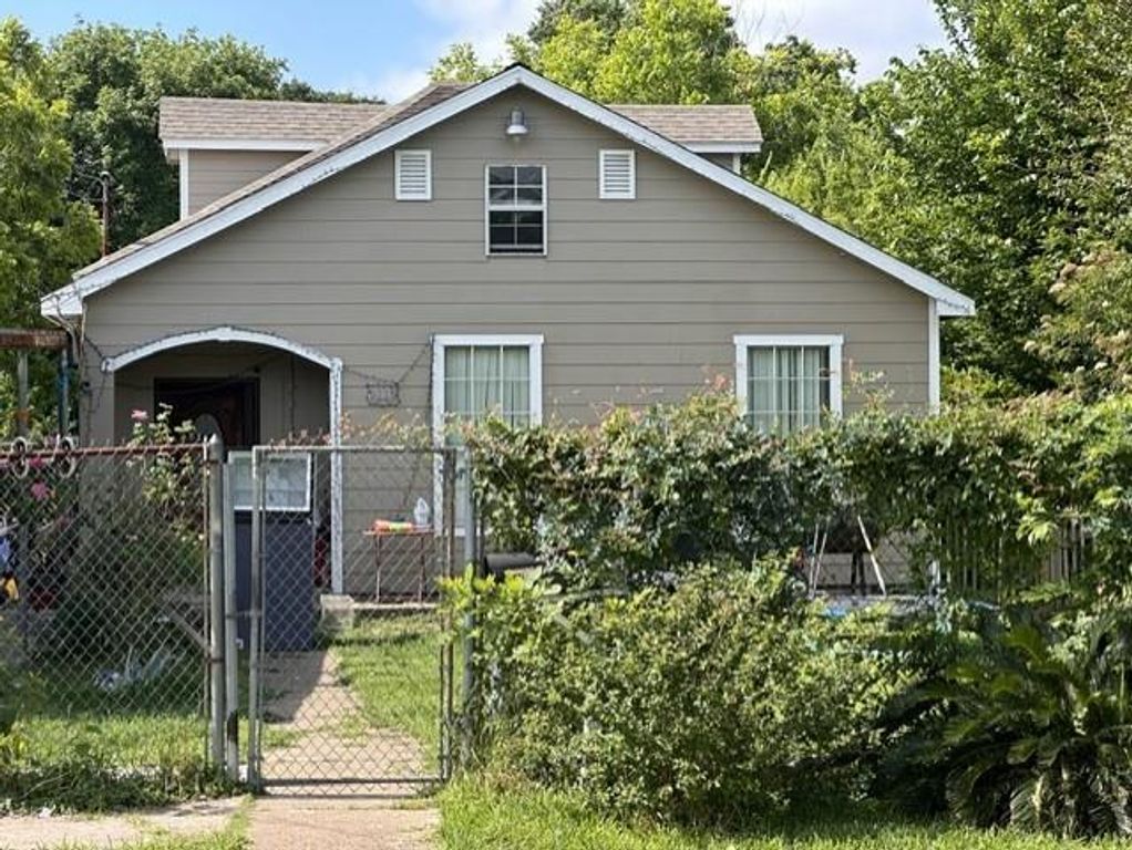 7812 E Magnolia Street, Houston, TX 77012