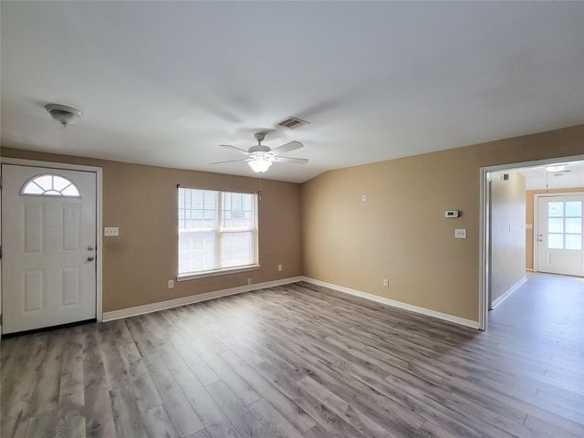 3401 Delhi B, Houston, TX 77022