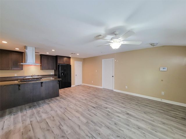 3401 Delhi B, Houston, TX 77022