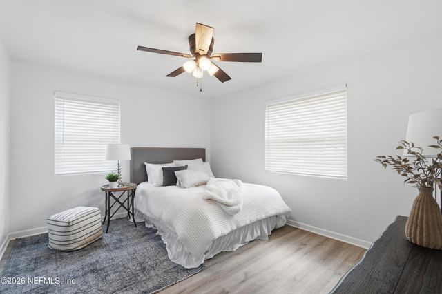 6821 SANS SOUCI Road, Jacksonville, FL 32216