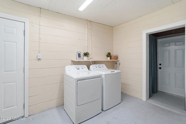 6821 SANS SOUCI Road, Jacksonville, FL 32216