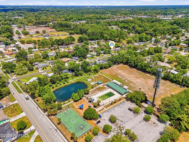 6821 SANS SOUCI Road, Jacksonville, FL 32216