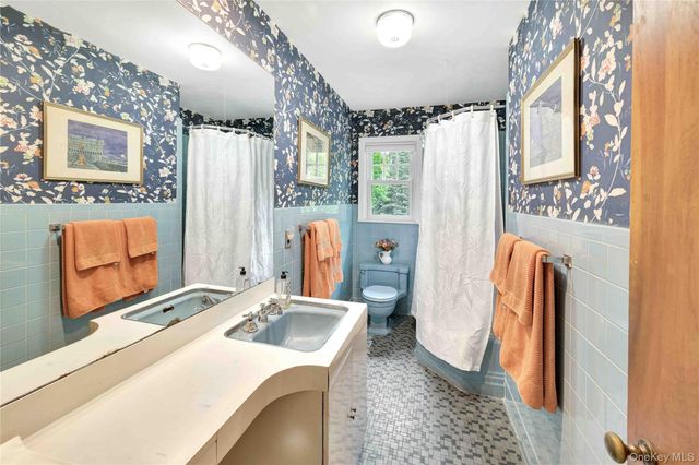 2 Bonnie Briar Lane, Larchmont, NY 10538