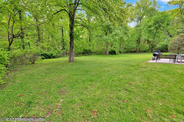 2 Bonnie Briar Lane, Larchmont, NY 10538