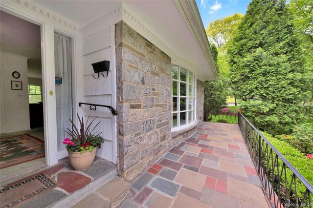 2 Bonnie Briar Lane, Larchmont, NY 10538