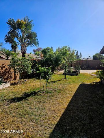3437 W HELENA Drive, Phoenix, AZ 85053