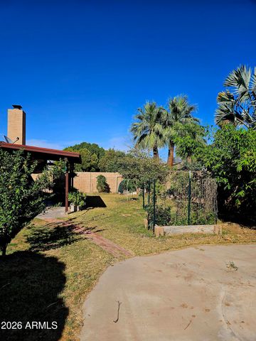 3437 W HELENA Drive, Phoenix, AZ 85053